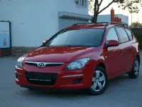Gebraucht Hyundai i30 Edition 109 PS (80 kW) 2010 Rot Kombi