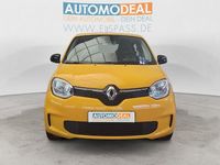 Gebraucht Renault Twingo Equilibre 65 PS (47 kW) 2024 Gelb Kleinwagen