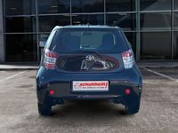 Gebraucht Toyota iQ 68 PS (50 kW) 2010 Violet Kleinwagen