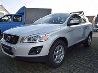 Gebraucht Volvo XC60 175 PS (128 kW) 2010 Weisssilberweiß metallic SUV