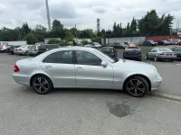 Gebraucht Mercedes E220 150 PS (110 kW) 2005 Silber Limousine
