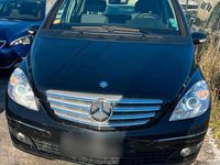 Gebraucht Mercedes B200 140 PS (102 kW) 2009 Schwarz Van / Kleinbus