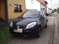 Gebraucht Dacia Sandero 75 PS (55 kW) 2011 Blau Limousine