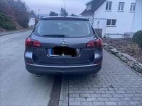 Gebraucht Opel Astra Innovation 140 PS (102 kW) 2011 Grau Kombi