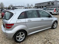 Gebraucht Mercedes B180 109 PS (80 kW) 2008 Silber Van / Kleinbus
