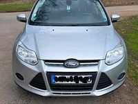 Gebraucht Ford Focus Trend 116 PS (85 kW) 2013 Silber Kombi