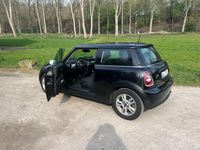 Gebraucht Mini ONE 75 PS (55 kW) 2010 Schwarz Kleinwagen