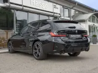Gebraucht BMW 330e M Sport 292 PS (214 kW) 2025 Schwarz Kombi