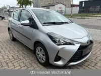 Gebraucht Toyota Yaris Comfort 69 PS (50 kW) 2017 Silber Kleinwagen
