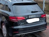 Gebraucht Audi A3 Sport 116 PS (85 kW) 2018 Schwarz Limousine