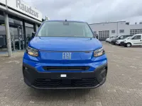 Neu Fiat Doblò 131 PS (96 kW) 2026 Blau metallic Van / Kleinbus
