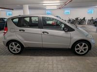 gebraucht Mercedes A200 /AUTOMATIK/NAVI/PDC/ TÜV NEU