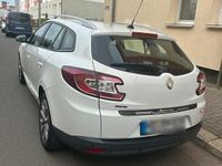 Gebraucht Renault Mégane III 110 PS (80 kW) 2014 Weiß Kombi