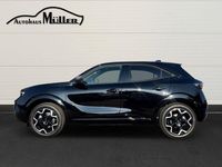 Neu Opel Mokka-e Ultimate 114 kW (156 PS) 2026 Lackierung schwarz perla nera/ SUV