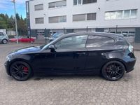 Gebraucht BMW 116 Performance 122 PS (89 kW) 2009 Schwarz Kleinwagen