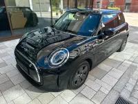 Gebraucht Mini Cooper SE 135 kW (184 PS) 2023 Schwarz Kleinwagen