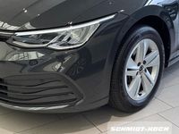 Gebraucht VW Golf VIII Life 116 PS (85 kW) 2022 Uranograu (grau) Kombi
