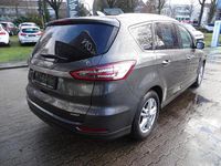 Gebraucht Ford S-MAX Titanium 190 PS (139 kW) 2022 Grau metallic Van / Kleinbus