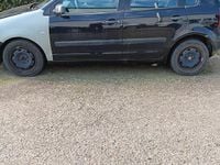Gebraucht VW Polo 64 PS (47 kW) 2003 Schwarz Kleinwagen