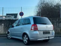Gebraucht Opel Zafira 130 PS (95 kW) 2008 Silber Van / Kleinbus