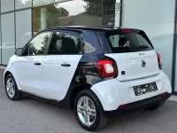 Gebraucht Smart ForFour Electric Drive 60 kW (82 PS) 2020 Weiß Limousine