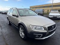 Gebraucht Volvo XC70 Summum 181 PS (133 kW) 2016 Grau Kombi