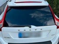 Gebraucht Volvo XC60 205 PS (150 kW) 2010 Weiß SUV