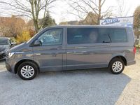 Gebraucht VW Caravelle Comfortline 150 PS (110 kW) 2024 Grau Van / Kleinbus