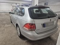 Second-hand VW Golf VI 101 CP (74 kW) 2008 Argintiu Hatchback