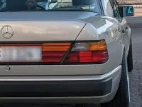 Gebraucht Mercedes E260 160 PS (117 kW) 1987 Andere farben Limousine