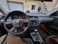 Gebraucht Skoda Superb Active 140 PS (102 kW) 2011 Kombi