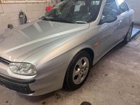 Gebraucht Alfa Romeo 156 155 PS (114 kW) 1999 Silber Limousine