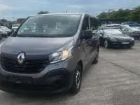 Gebraucht Renault Trafic Authentique 125 PS (91 kW) 2017 Grau Van / Kleinbus
