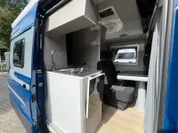 Gebraucht VW Crafter 140 PS (102 kW) 2021 Blau Van