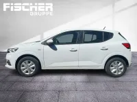 Używany Dacia Sandero Expression 91 KM (66 kW) 2023 Biały Sedan/Limuzyna