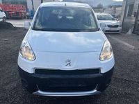 Gebraucht Peugeot Partner Tepee Active 92 PS (67 kW) 2013 Weiß Van / Kleinbus