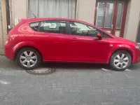 Używany Seat Leon 105 KM (77 kW) 2009 Czerwony Hatchback