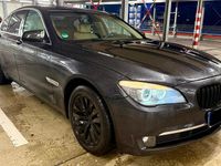 Gebraucht BMW 730 245 PS (180 kW) 2009 Grau Limousine