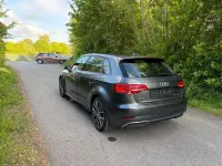 Gebraucht Audi e-tron Sport 204 PS (150 kW) 2020 Grau SUV