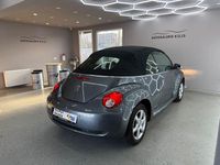 Gebraucht VW New Beetle Cabriolet 102 PS (75 kW) 2010 Grau Cabrio