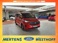 Gebraucht Ford Tourneo Titanium 170 PS (125 kW) 2024 Rot Van / Kleinbus