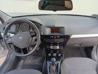 Gebraucht Opel Astra GTC Edition 90 PS (66 kW) 2010 Silber Coupé