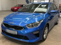 Używany Kia Ceed Vision 140 KM (102 kW) 2018 Niebieski Hatchback