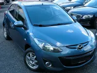 Gebraucht Mazda 2 Sendo 84 PS (61 kW) 2015 Blau Limousine