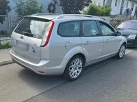 Gebraucht Ford Focus 109 PS (80 kW) 2010 Grau Kombi