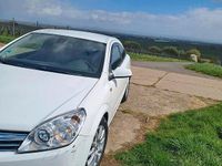 Gebraucht Opel Astra GTC 90 PS (66 kW) 2008 Weiß Coupé