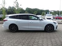 Gebraucht Ford Focus ST 280 PS (205 kW) 2023 Lackierung frostweiss weiß Kombi