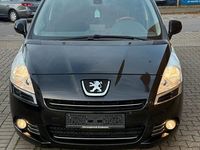 Gebraucht Peugeot 5008 111 PS (81 kW) 2013 Schwarz Van / Kleinbus