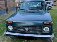 Gebraucht Lada niva 82 PS (60 kW) 2009 Grün SUV
