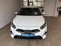Gebraucht Kia Ceed 101 PS (74 kW) 2024 Weiß Kleinwagen